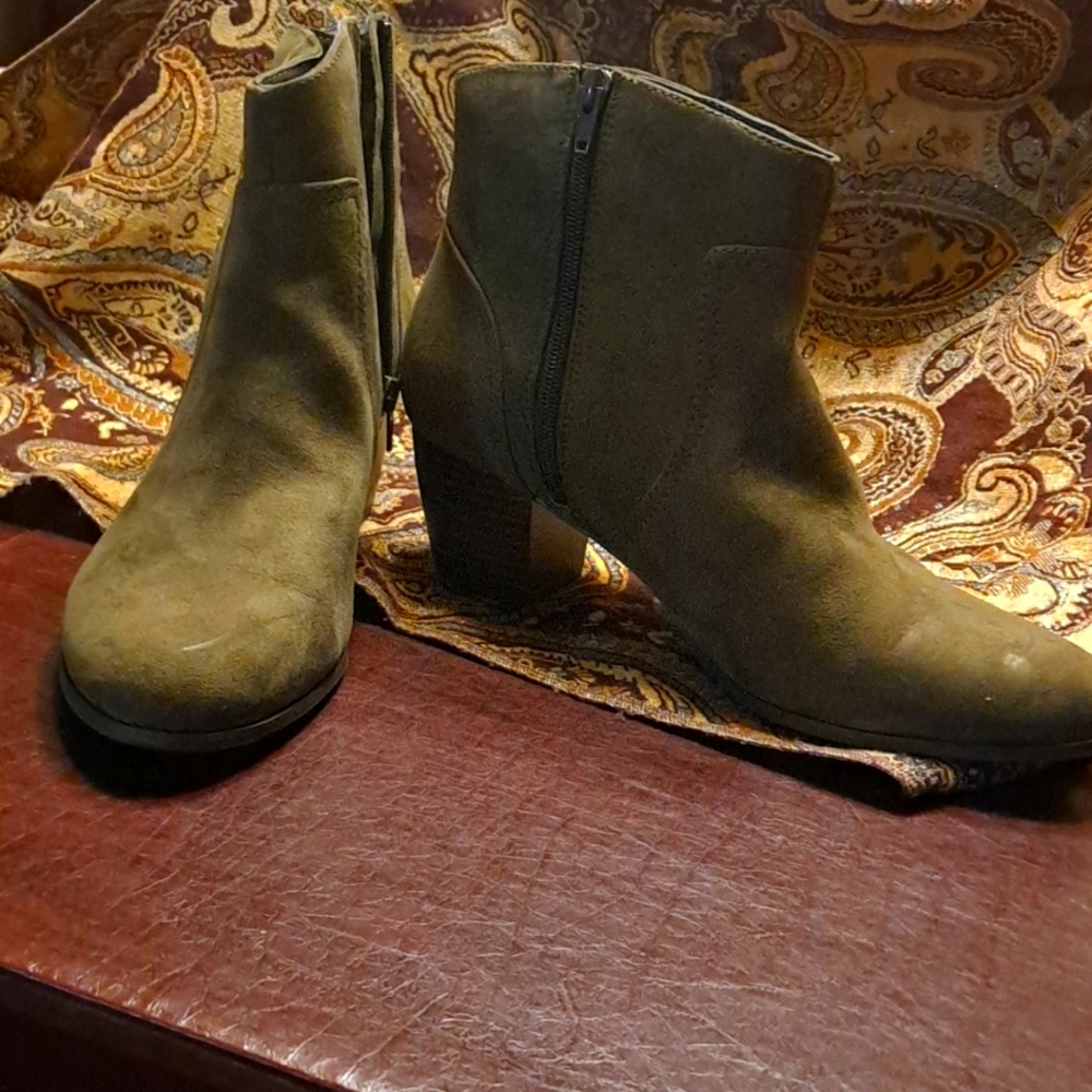 Clay Bootie